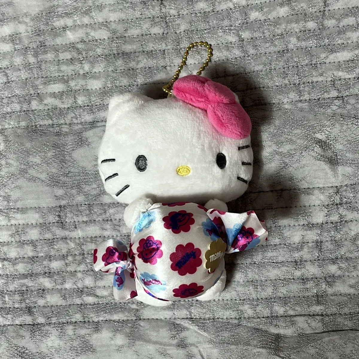 不二家ペコちゃん×ハローキティコラボ　ミルキーキティ　ぬいぐるみ 不二家ペコちゃん×ハローキティコラボ ミルキーキティ